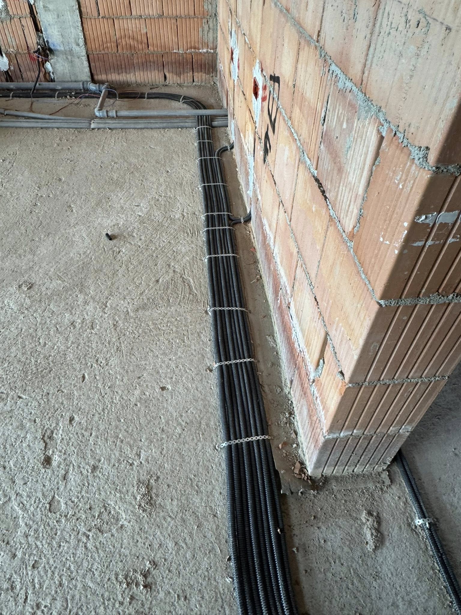 516895625_1297698995395277_990960946744639096_n